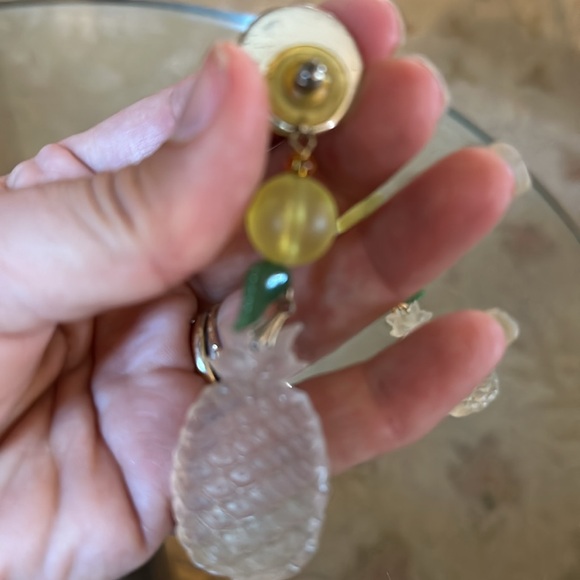 Vintage Pineapple Yellow & Frosted Lucite Dangle Earrings - Picture 3 of 3